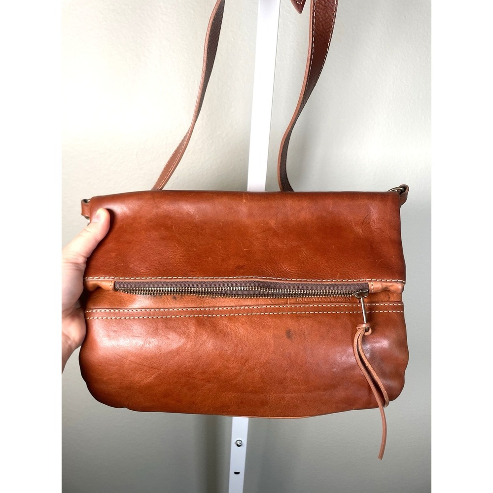 Buffalo Jackson Brown Leather Fold Over Crossbody  Bag Handbag Purse Madison - Picture 2 of 14